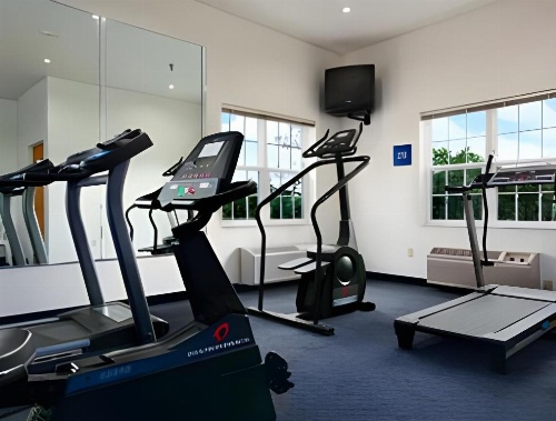 Americas Best Value Inn & Suites Racine image 15