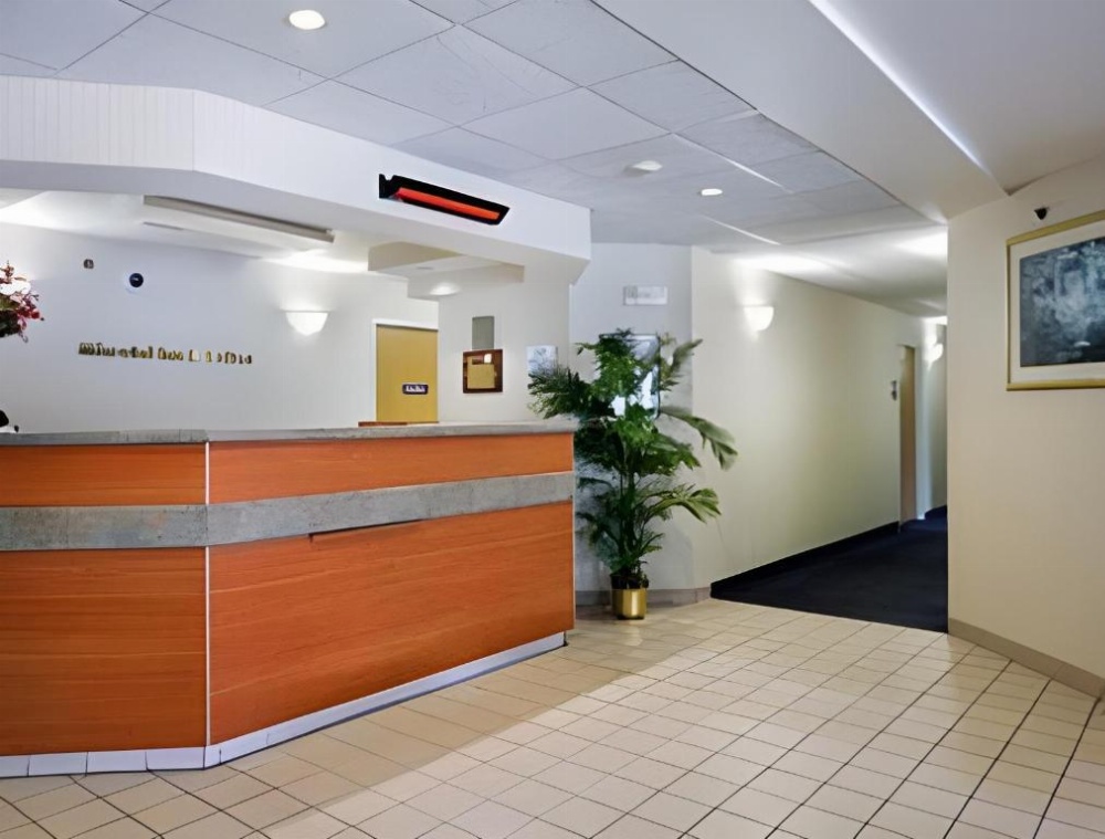 Americas Best Value Inn & Suites Racine Image 21