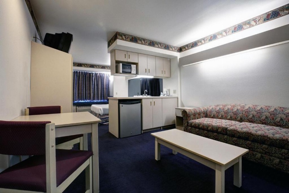 Americas Best Value Inn & Suites Racine Image 6